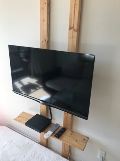 テレビ　DVDプレーヤー　リモコン　DIY壁掛け棚セット