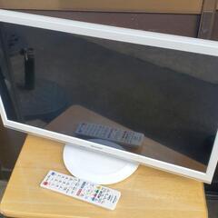 24型液晶テレビ　17年製　シャープ