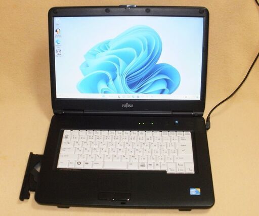 ★SSD搭載Win11★富士通 15型 i5-520M LIFEBOOK★