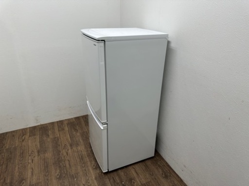 シャープ SHARP ノンフロン冷凍冷蔵庫 １３７L つけかえどっちもドア ...