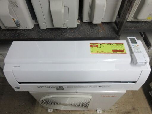 K04121　東芝　中古エアコン　主に6畳用　冷房能力　2.2KW ／ 暖房能力　2.2KW