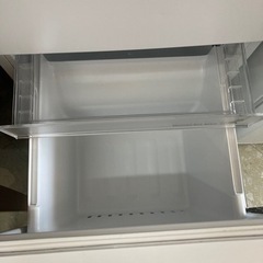 ヤマダセレクYRZF15G1 2ドア冷蔵庫 (156L・右開き) ホワイト リサイクルショップ宮崎屋住吉店 23.3.16F ヤマダセレクYRZF15G1 2ドア冷蔵庫 (156L・右開き) ホワイト