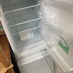 ヤマダセレクYRZF15G1 2ドア冷蔵庫 (156L・右開き) ホワイト