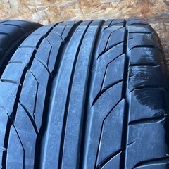 バリ山　NITTO ニットー　NT555 275/35R20 夏タイヤ　2020年製　20インチ　2本