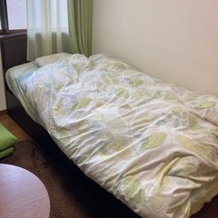【無料】シングルベッド+マットレス+羽毛布団