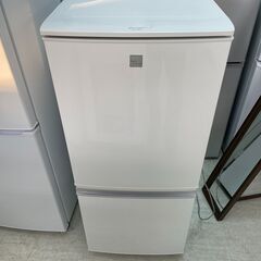 シャープ 2ドア冷蔵庫2018年製！　 (137L・つけかえどっ...
