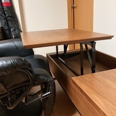 ニトリ　テーブル　昇降式テーブル 決まりました。ニトリ 昇降式テーブル