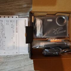 未使用のデジカメ（防水、Wi-Fi対応、4K他）です。