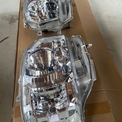 ２００系ハイエースヘッドライト
