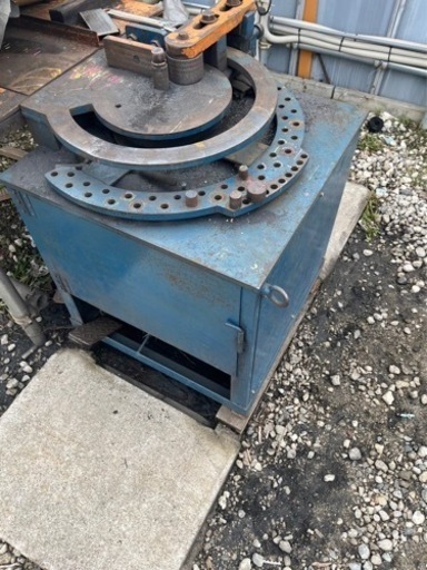 鉄筋曲げ機