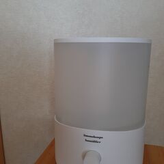 静音加湿器　LED　アロマオイル対応　2.5リットル