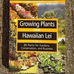 英語本　写真がいっぱい、ハワイのレイの花や植物