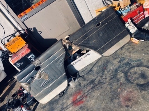 ハコスカ用後席ドアートリム 左右 美品