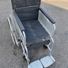 車椅子　折りたたみ式