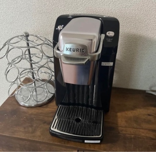 【一万円以上お得！】　KEURIG   コーヒーマシン メーカー / Kカップツリー　セット