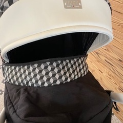 HUGO  ベビーカー　フランス　雨除け　カヤ　傘　有　AB型　ヨーロッパ HUGO ベビーカー フランス 雨除け カヤ 傘 有 AB型 ヨーロッパ