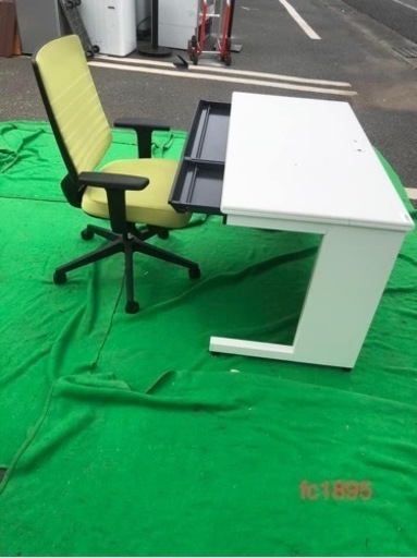 埼玉県加須市　オフィス　セット