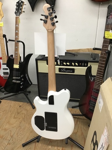 Sterling by MUSIC MAN AXIS SUB AX3S エレキギター