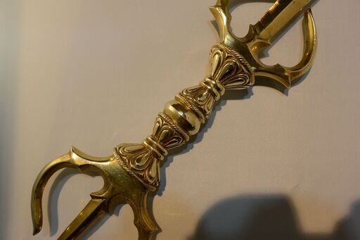 愛品倶楽部柏店】不動明王 利剣 三鈷剣 。