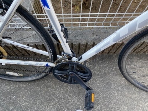 クロスバイク air-on ホワイト 480mm 3✕7 700 28c 中古 狭山市引取限定