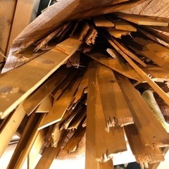 木材 たくさんあります！焚き木にいかがですか？