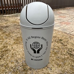 ゴミ箱　プラスチック