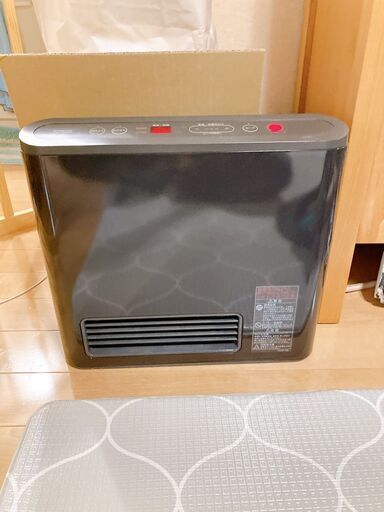 ガスファンヒーターを売ります。（箱付きです）