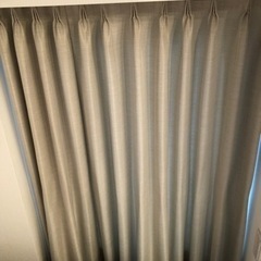 【美品】腰高窓用　リリカラ　遮光一級カーテン　レースのカーテン