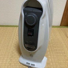 デロンギオイルヒーター　RHJ01A0505DW