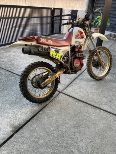 ホンダXLR250R 部品取り車 ばら売り（エンジンかかります ）