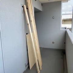 【無料】ツーバイフォー木材　ベニヤ板　DIY用