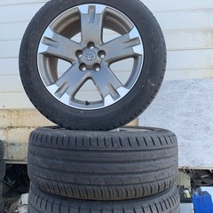 トヨタ純正アルミ付きタイヤ