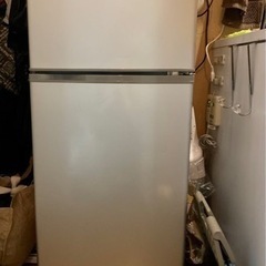 2ドア冷蔵庫 2011年製ですが良品。異音や動作不良もありません。