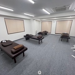 施術ベッド4台セット(別売りの枕、胸枕、足枕も付けます)