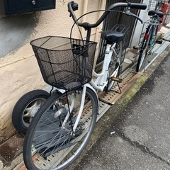自転車　ママチャリ　白