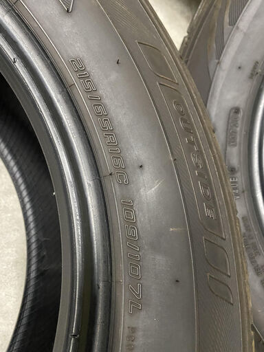 ■美品中古■ ダンロップ 215/65R16 製造2020年 溝有 バン等に DUNLOP（ダンロップ） 中古タイヤ スタッドレスタイヤ 4本セット 215