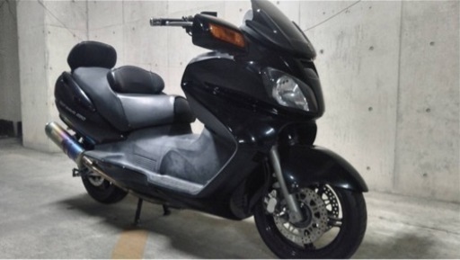 スズキ　スカイウェーブ　650cc