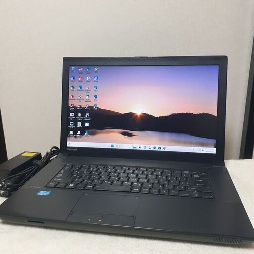 【取引中です】office2021搭載　TOSHIBA　dynabook　15インチ  SSD　i5　8GB　Wi-Fi　マルチ　Windows11　②