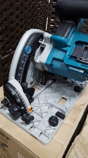 東大赤本(生物なし)　さたけさん専用 P5521 未使用品♪ マキタ 165㎜ 充電式プランジマルノコ SP601DZ