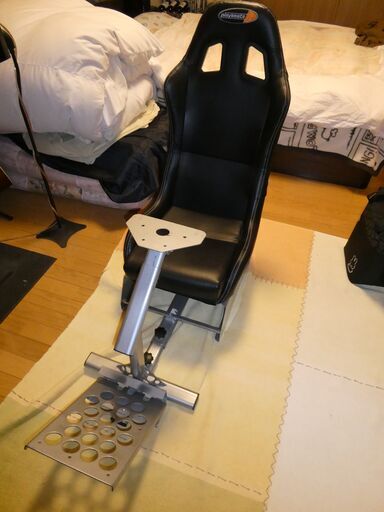 【再値下げ】プレイシートエボリューション PLAYSEAT EVOLUTION