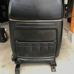 決まりました】ローレル？ C130？運転席・助手席シートの通販はau PAY 