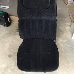 決まりました】ローレル？ C130？運転席・助手席シートの通販はau PAY 