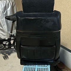 決まりました】ローレル？ C130？運転席・助手席シートの通販はau PAY 