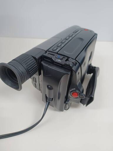 【ジャンク品】SONY Video8 CCD-TRV21E PAL ビデオカメラ