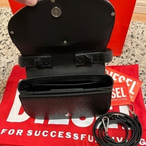 極希少 DIESEL 1DR ショルダーバッグ 入手困難品 | neix.com.ar