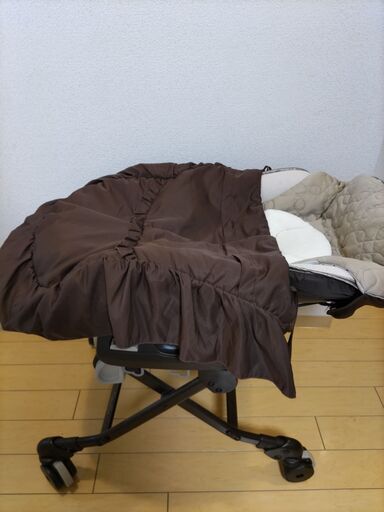 Combi　電動ハイローチェア　ネムリラAT　ダッコプラス