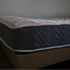 マットレスとマシュマロ枕