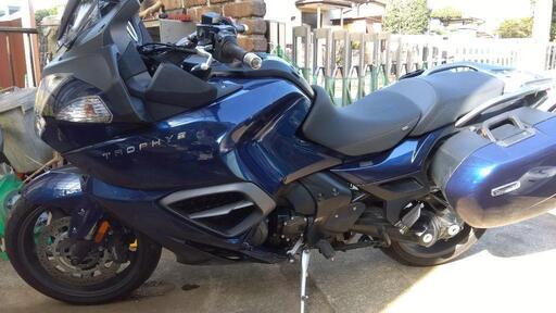 値下げ!大型ツアラーバイク、トライアンフ*トロフィー1215CC