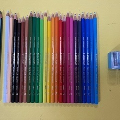 ノリス　水彩色鉛筆　24色