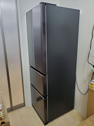 日立　R-V32KV【美品】冷蔵庫（2020年製／315L／スリムタイプ／自動製氷）